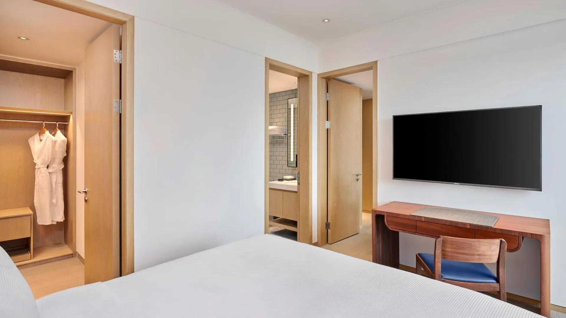 Doubletree By Hilton Shenzhen Airport Residences Hotel
