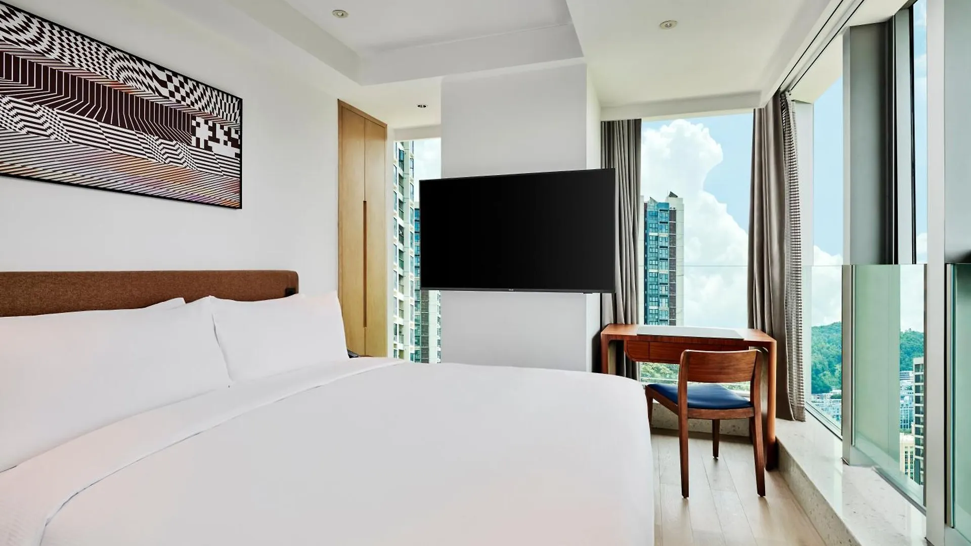 Doubletree By Hilton Shenzhen Airport Residences