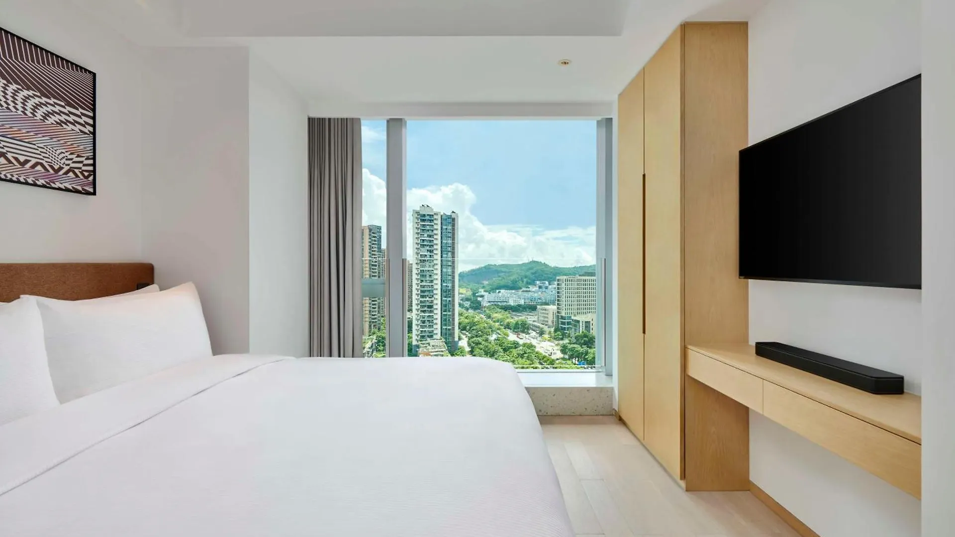 Doubletree By Hilton Shenzhen Airport Residences 5*,