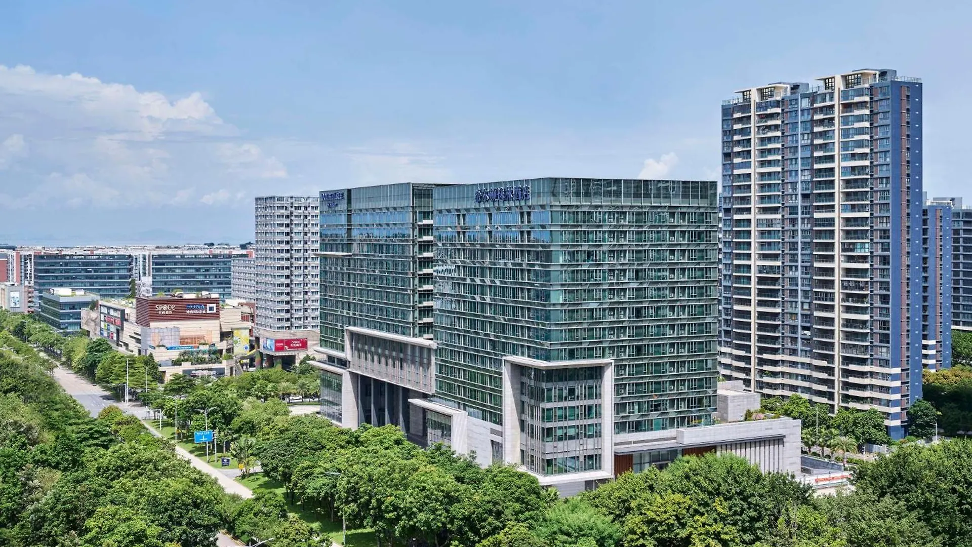 Doubletree By Hilton Shenzhen Airport Residences